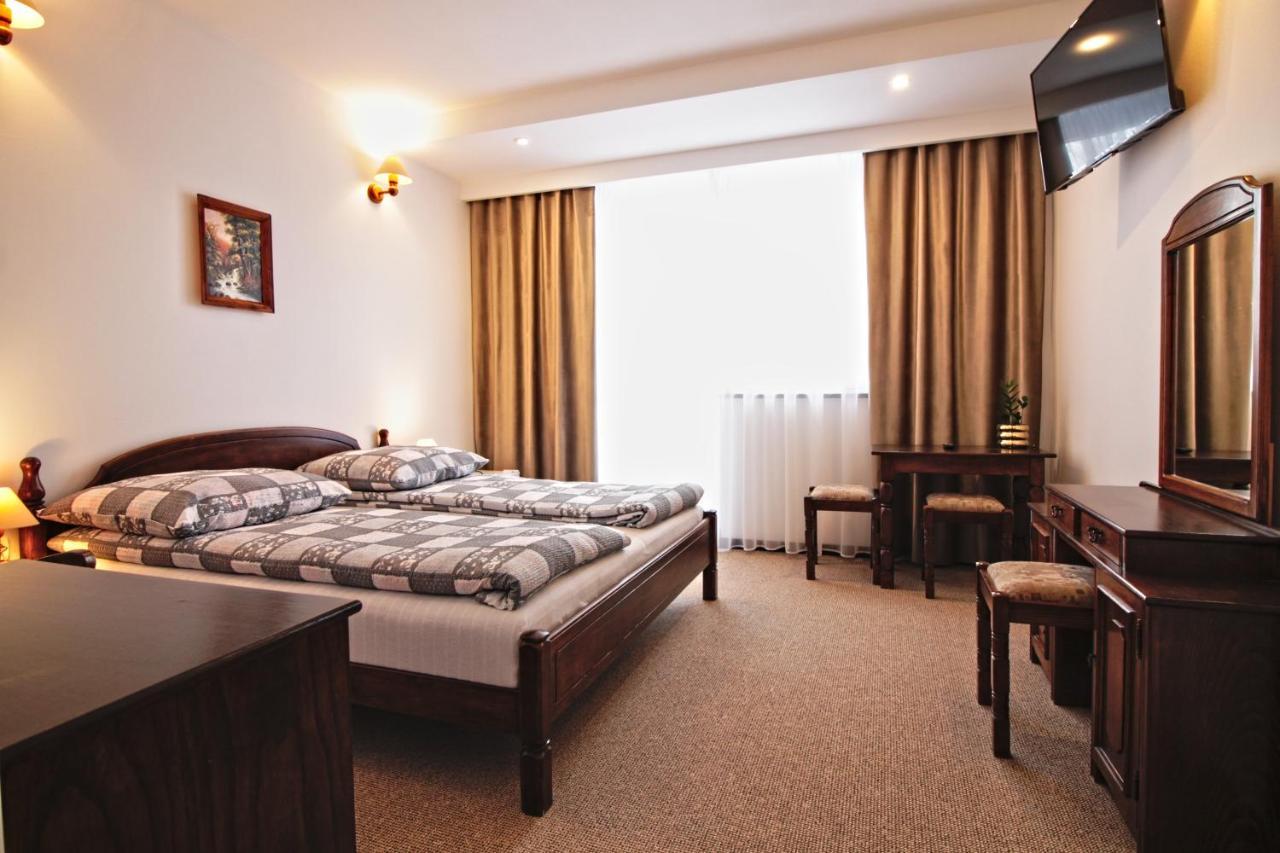 Motel Na Zbojeckiej Skawa Exteriör bild